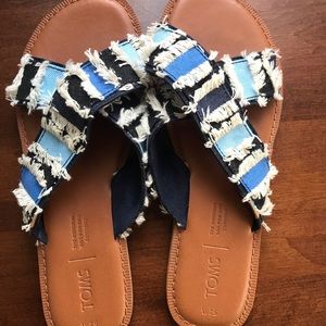 NWOT Toms Boho sandals